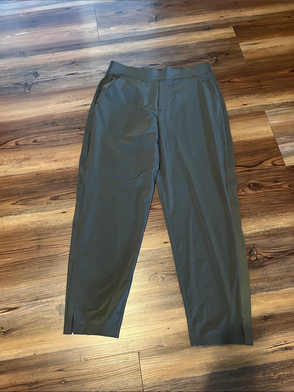 Athleta Brooklyn Ankle Pants in Olive Green